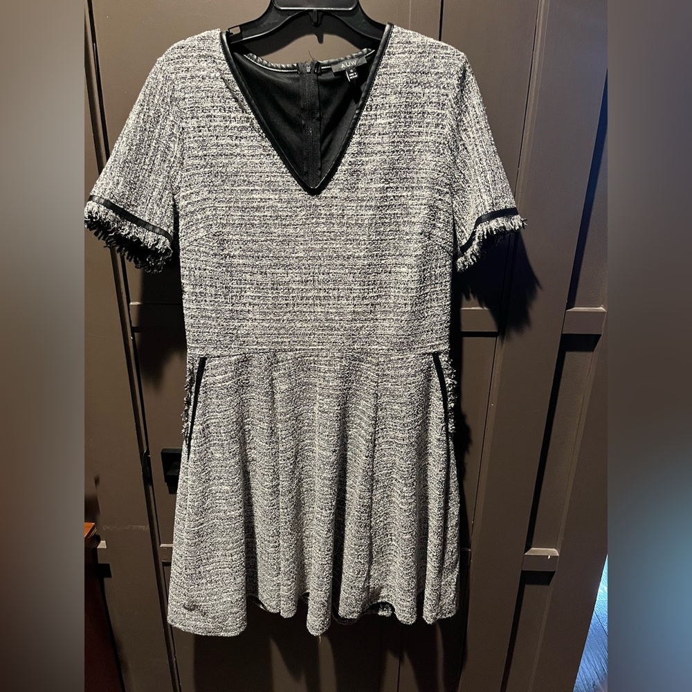 AUW Chic Black and Gray Tweed Dress Size 14 Excellent Condition